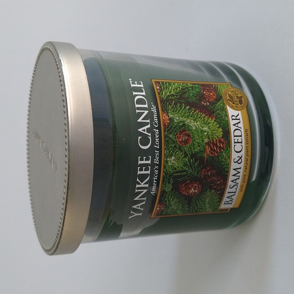Yankee Candle Balsam & Cedar 7 oz